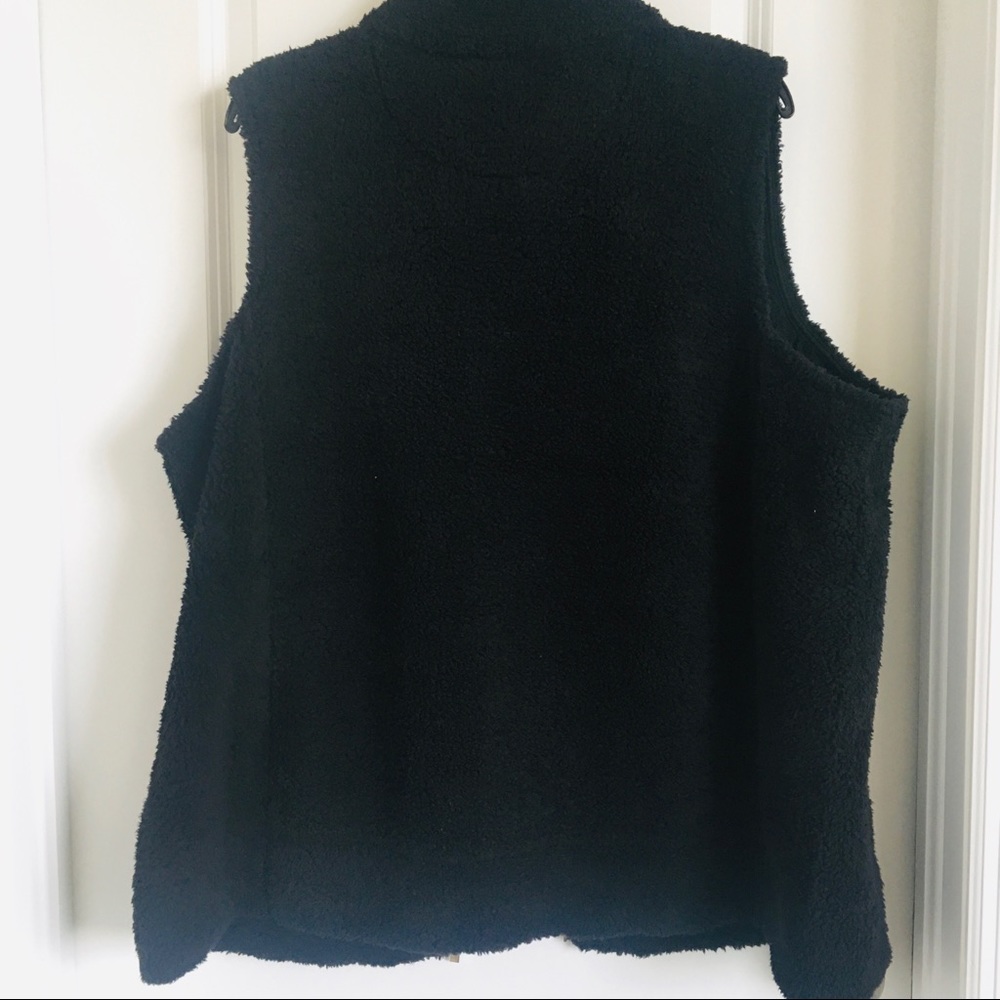For The Republic women’s black fleece vest plus size 1X - Picture 3 of 9